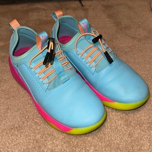 Clove nursing shoes. Worn a handful of times. Perfect condition.